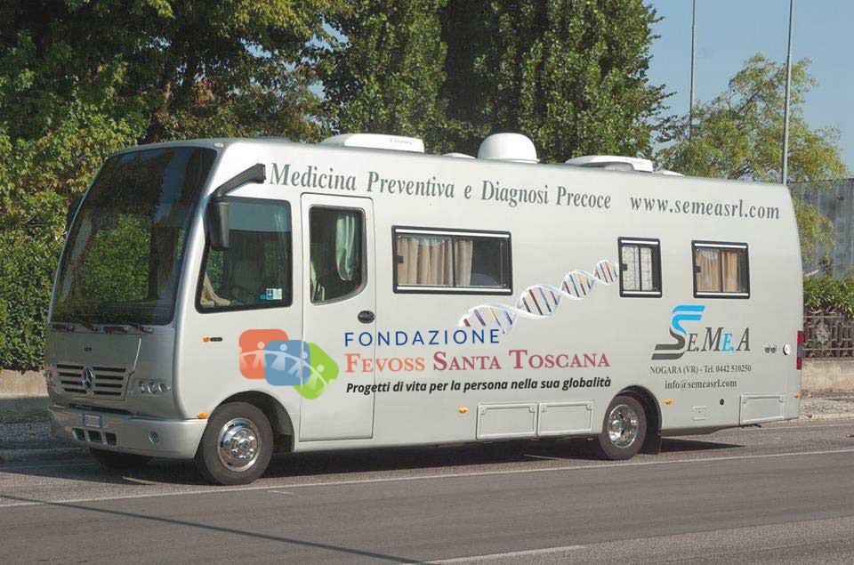 camper foto 01 con logo_MOD.jpeg